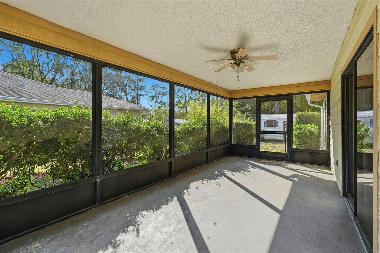 Single Family Residence at 21174 SW PEACH BLOSSOM ST, DUNNELLON, photo 31 of 48