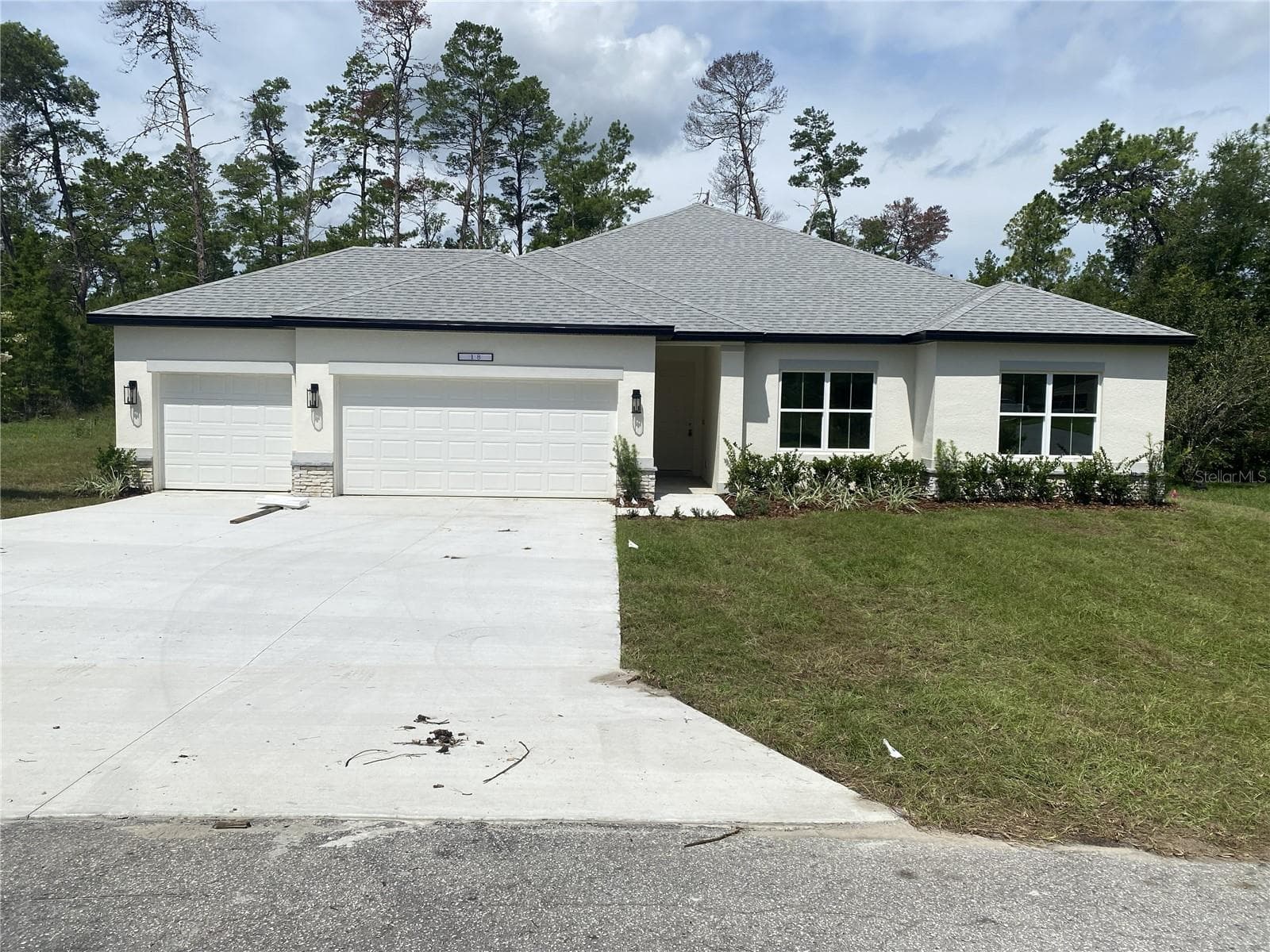 15158 CELESTE AVE