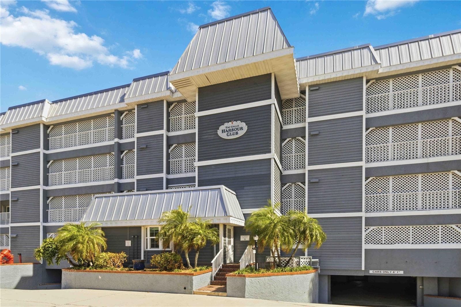 905 N HARBOR CITY BLVD #204