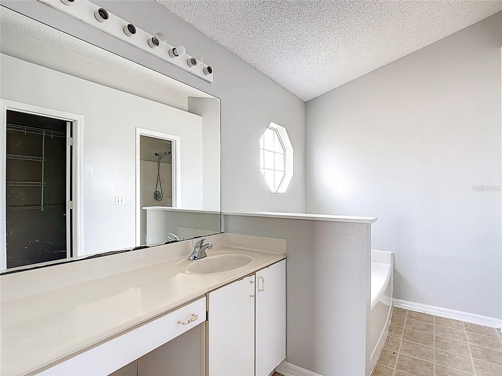 Single Family Residence at 40 COVENTRY CT, KISSIMMEE, photo 20 of 52