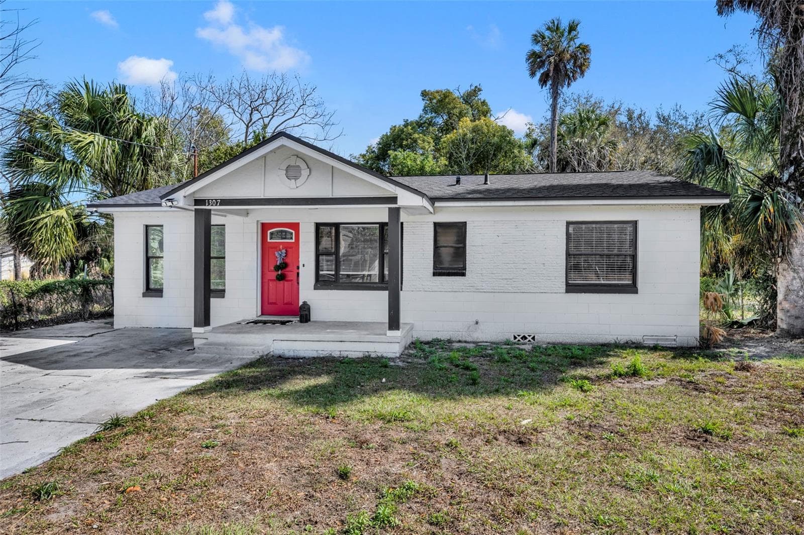 1307 SHEPHERD AVE