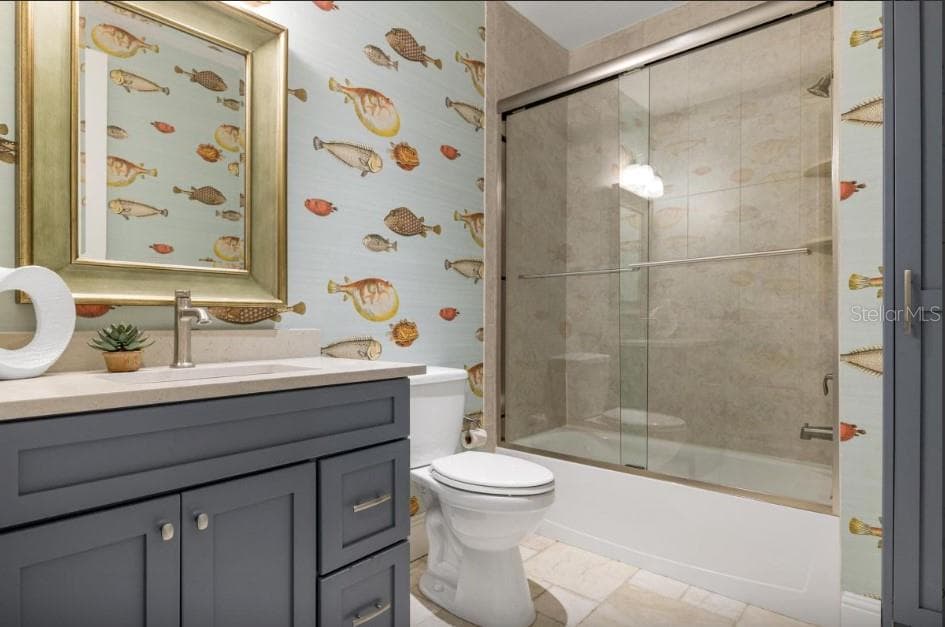 Ground level full bathroom - 110 10TH ST S, BRADENTON BEACH
