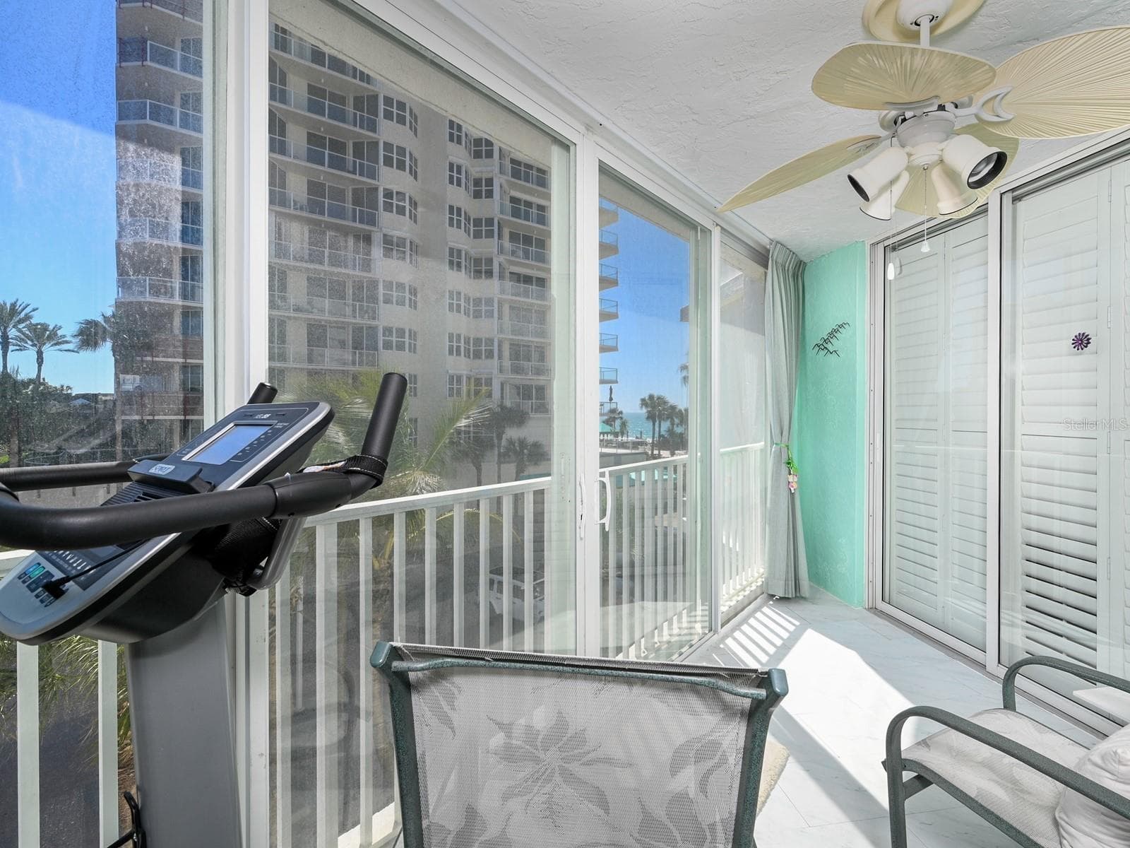 Condominium at 1770 BENJAMIN FRANKLIN DR #206, SARASOTA, photo 17 of 100
