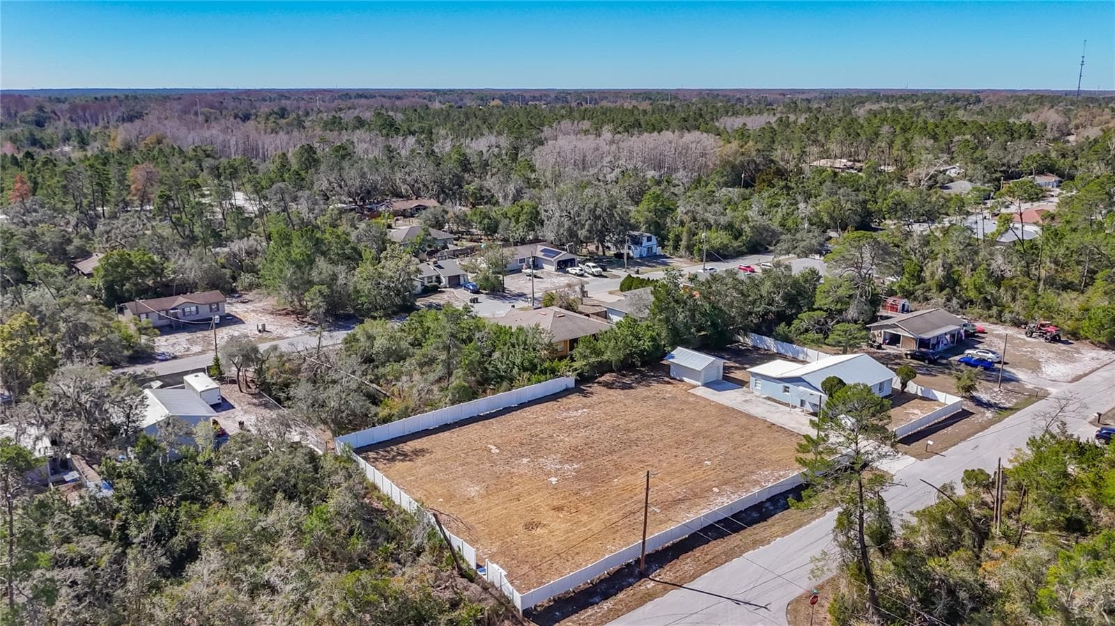 Single Family Residence at 12832 MOUNTAIN RD, NEW PORT RICHEY, photo 5 of 59
