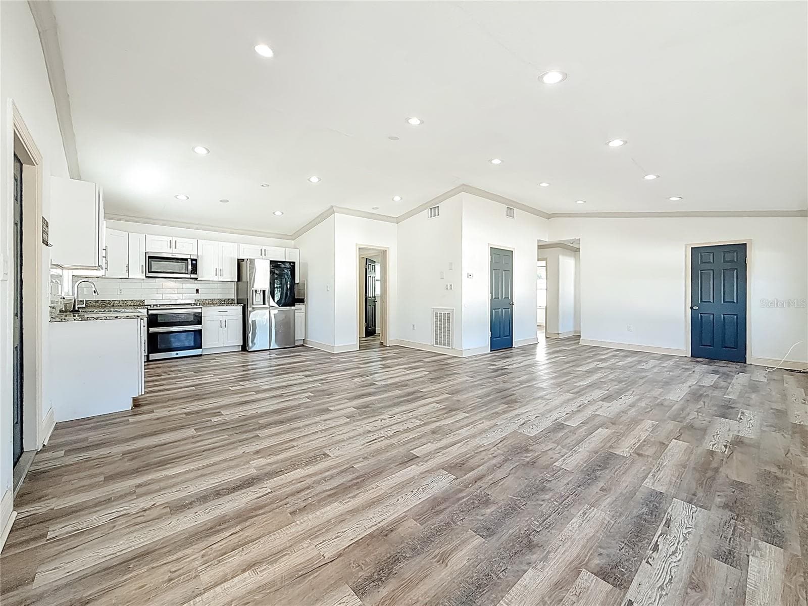 Single Family Residence at 12832 MOUNTAIN RD, NEW PORT RICHEY, photo 19 of 59