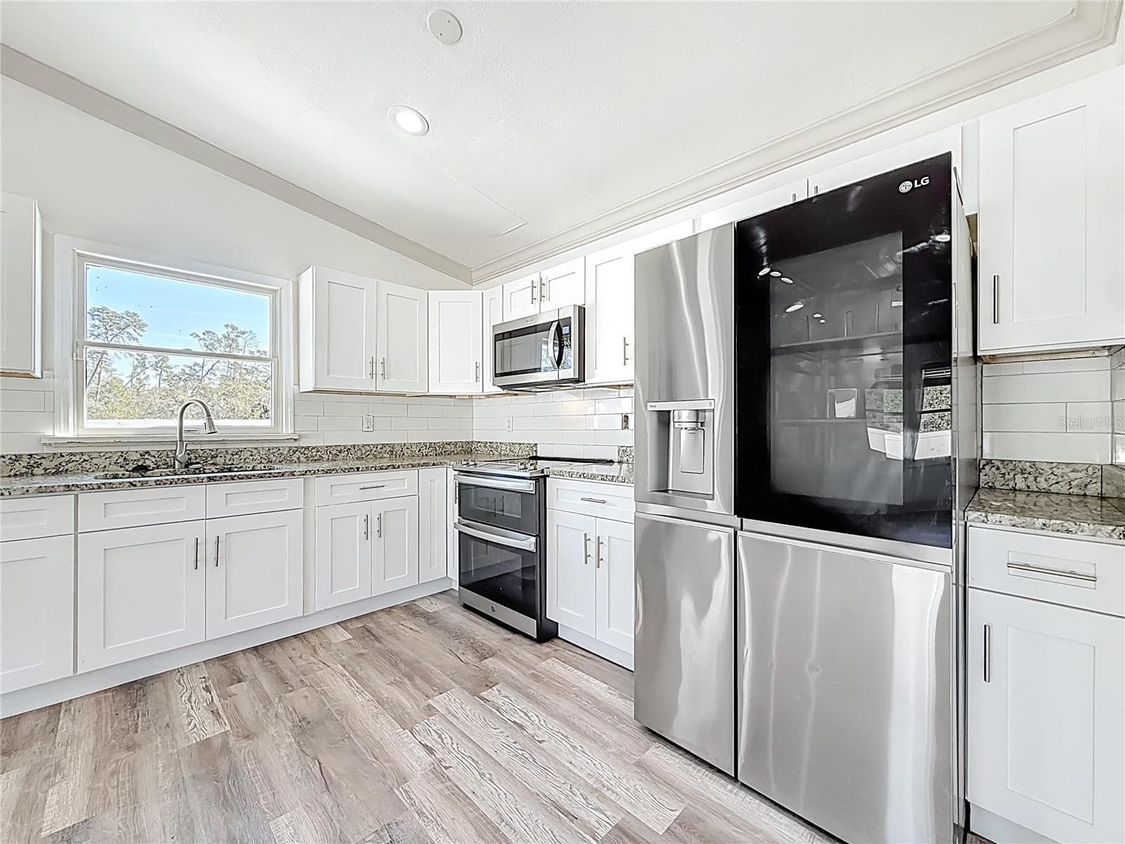 Single Family Residence at 12832 MOUNTAIN RD, NEW PORT RICHEY, photo 21 of 59
