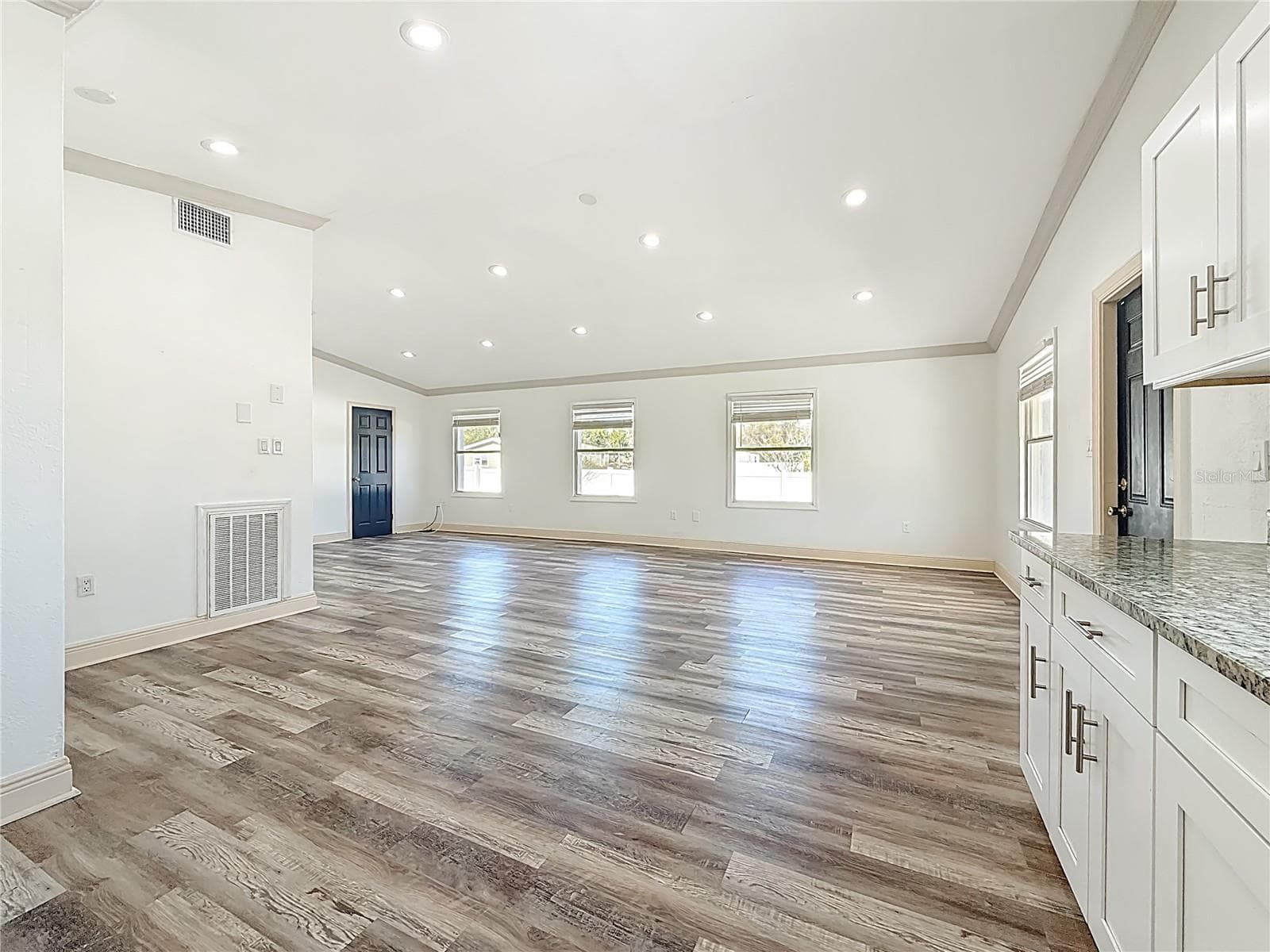 Single Family Residence at 12832 MOUNTAIN RD, NEW PORT RICHEY, photo 24 of 59