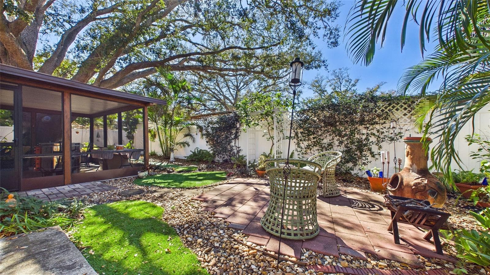 Single Family Residence at 4319 S CAMERON AVE, TAMPA, photo 45 of 47