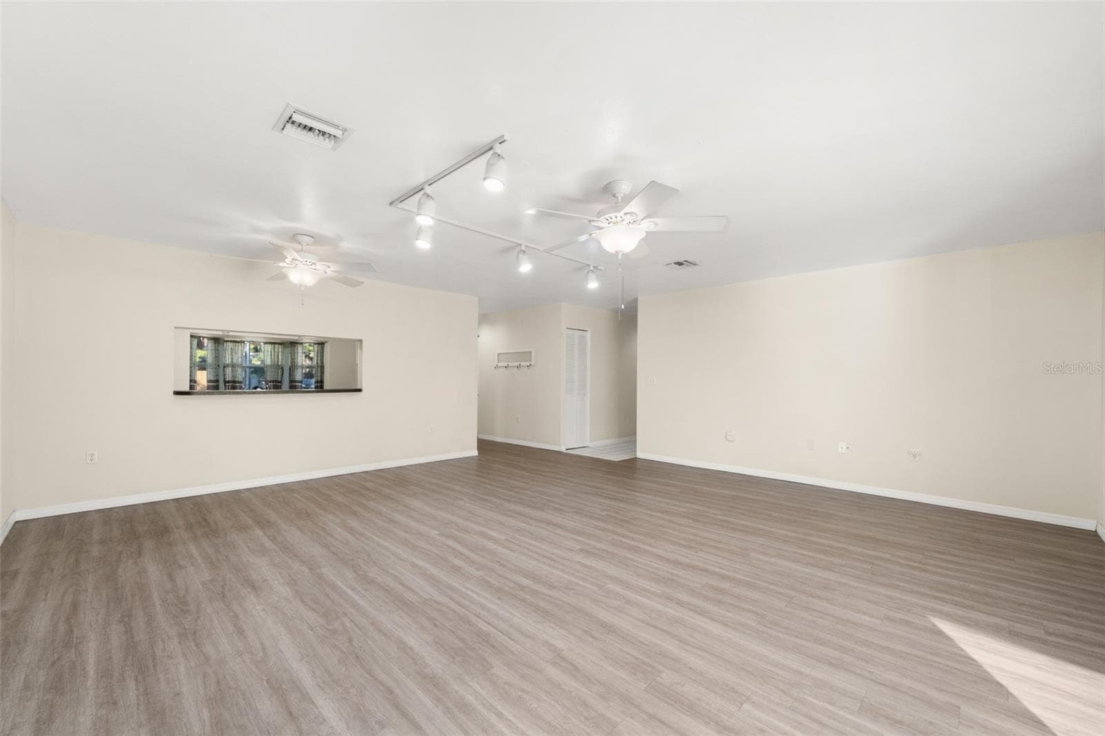 Single Family Residence at 1273 WOODBURY AVE, SEBRING, photo 3 of 50