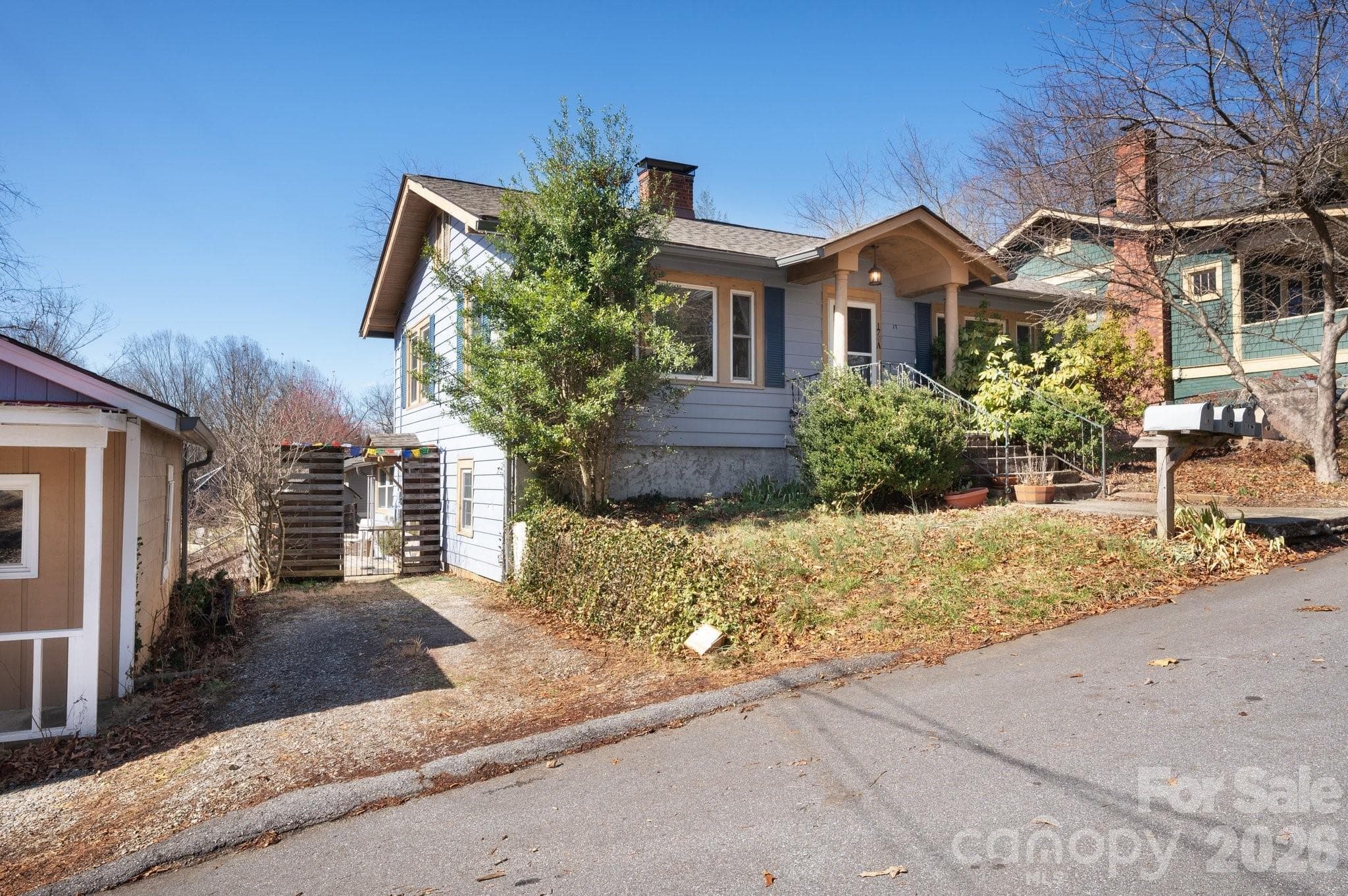 17 Hubbard Ave Driveway - Asheville