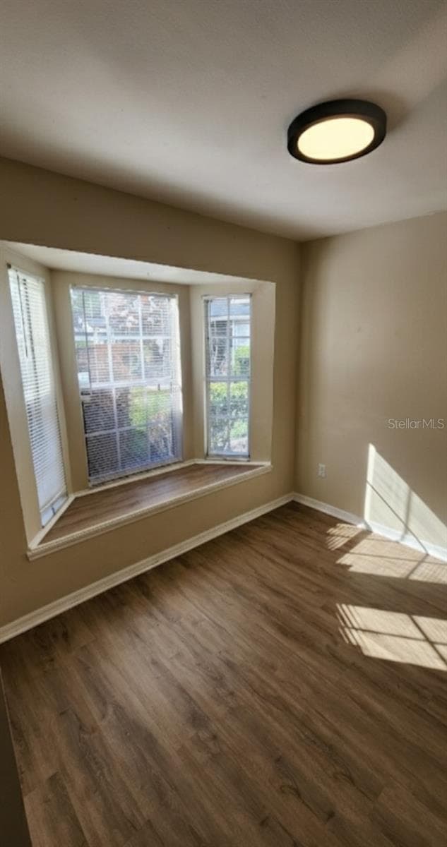 Breakfast Nook - 6050 SCOTCHWOOD GLN #105, ORLANDO
