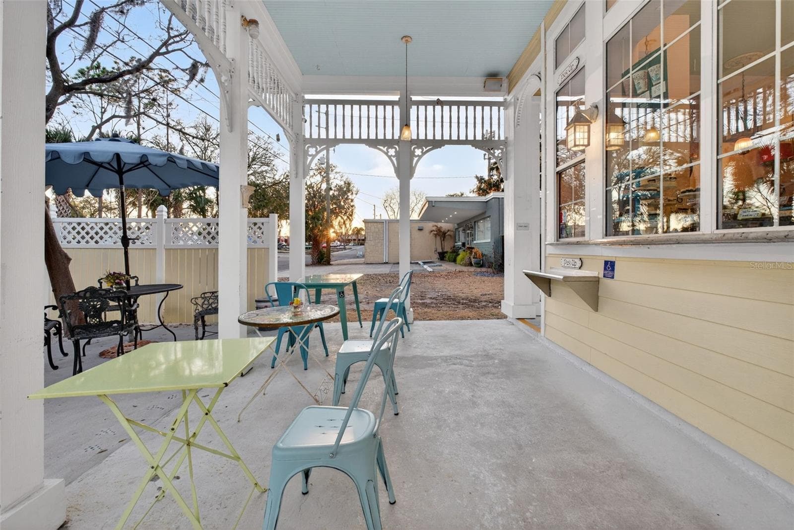 Restaurant at 197 E CHURCH ST, DELAND, photo 5 of 50
