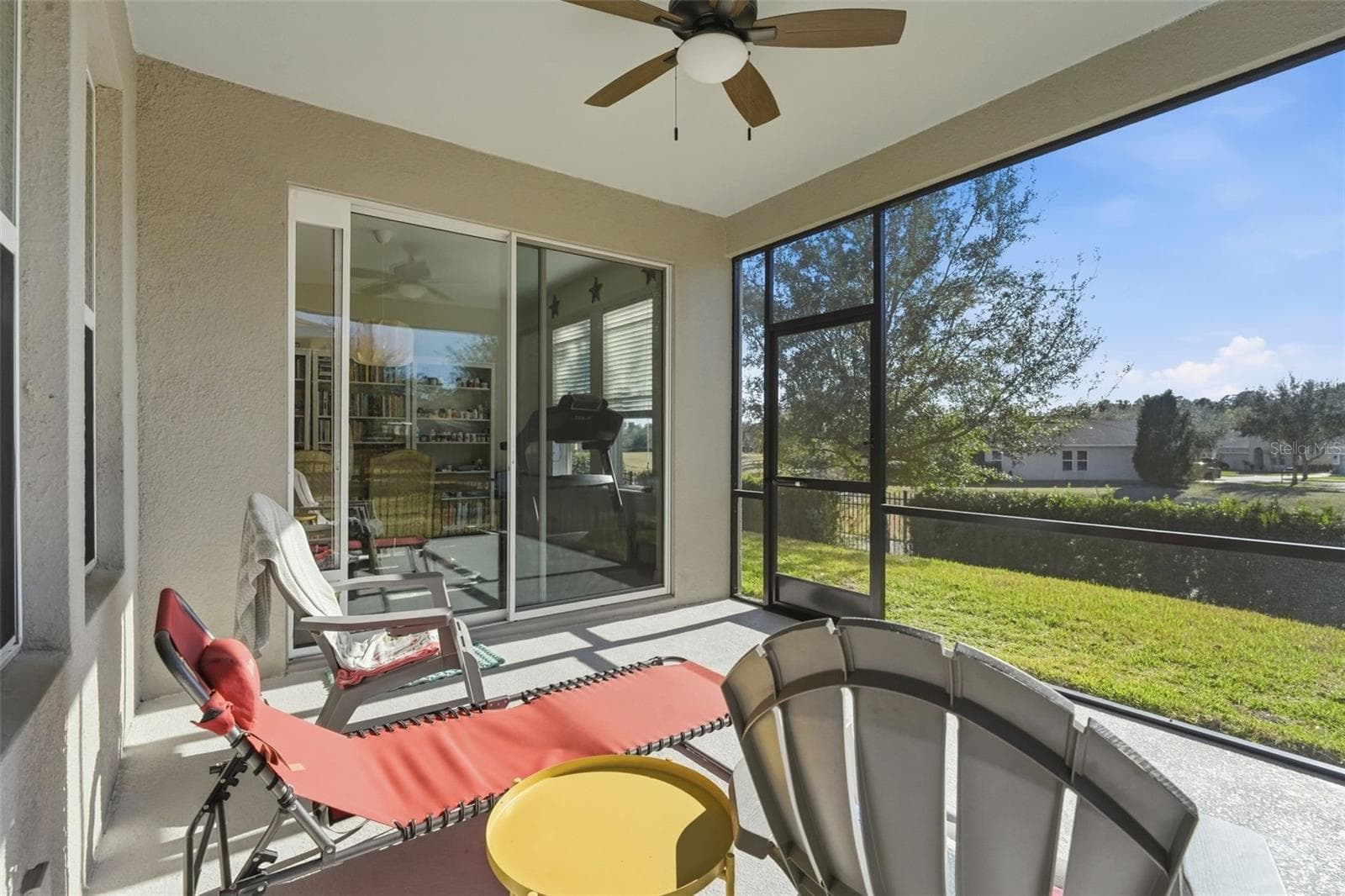Single Family Residence at 404 W VICTORIA TRAILS BLVD, DELAND, photo 32 of 50