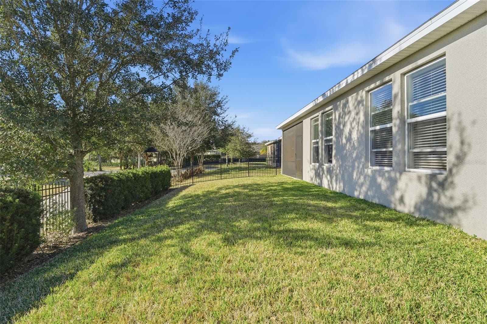 Single Family Residence at 404 W VICTORIA TRAILS BLVD, DELAND, photo 36 of 50