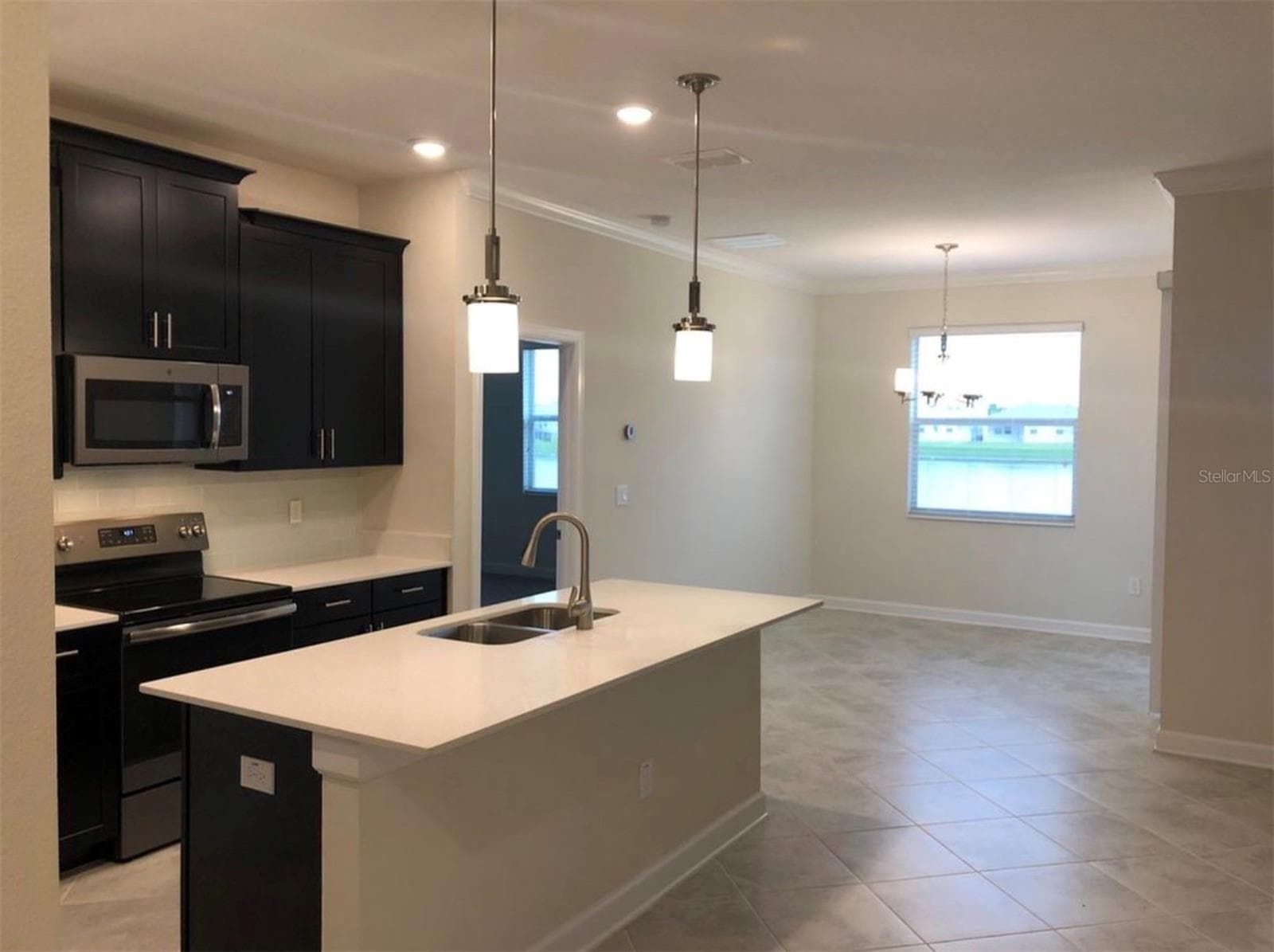 Single Family Residence at 10229 LOVEGRASS LN, ORLANDO, photo 6 of 39