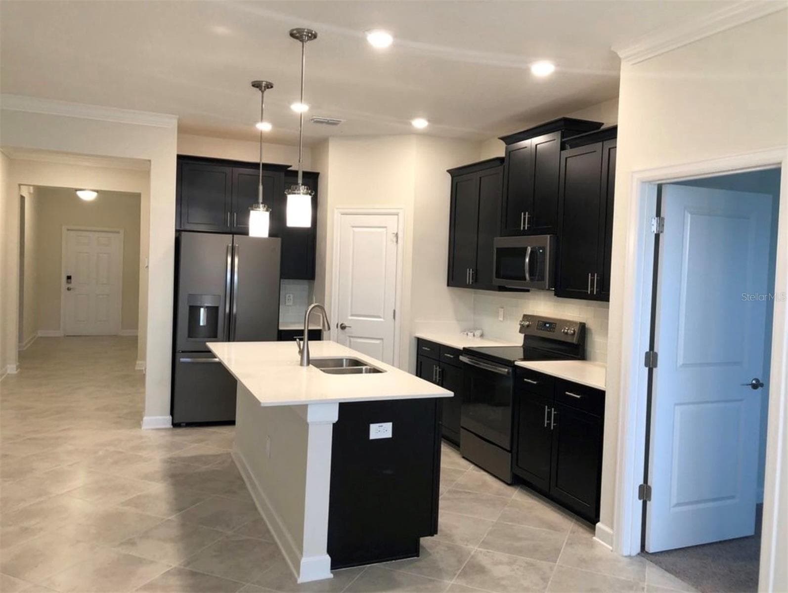 Single Family Residence at 10229 LOVEGRASS LN, ORLANDO, photo 12 of 39