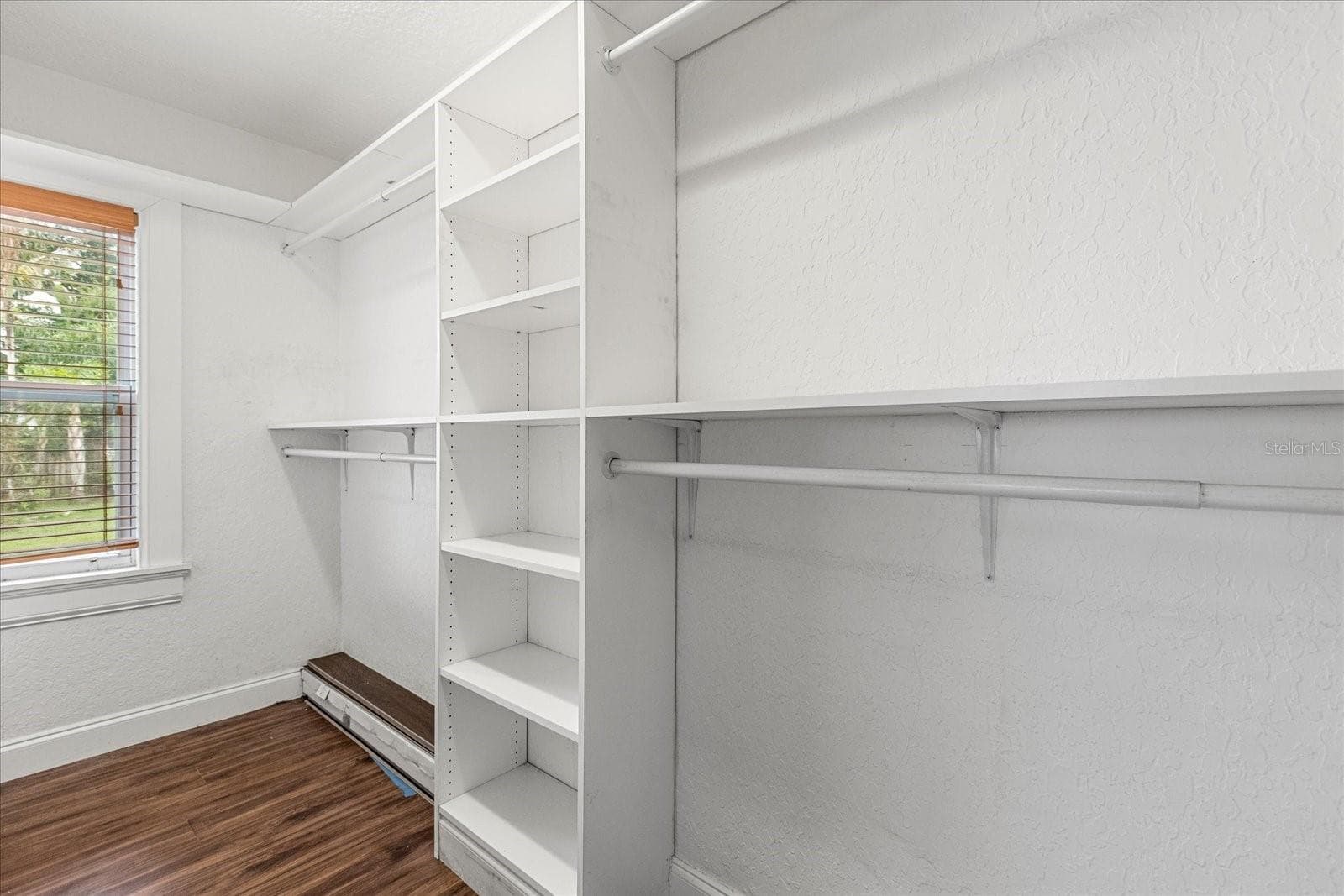 Owner's Suite walk- in closet- 1 side shown - 918 W SMITH ST, ORLANDO