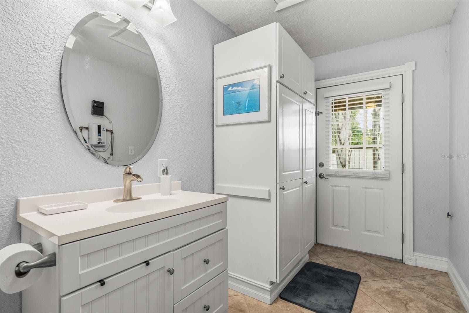 Guest Cottage Bathroom #3 w/ Clothing Storage - 918 W SMITH ST, ORLANDO
