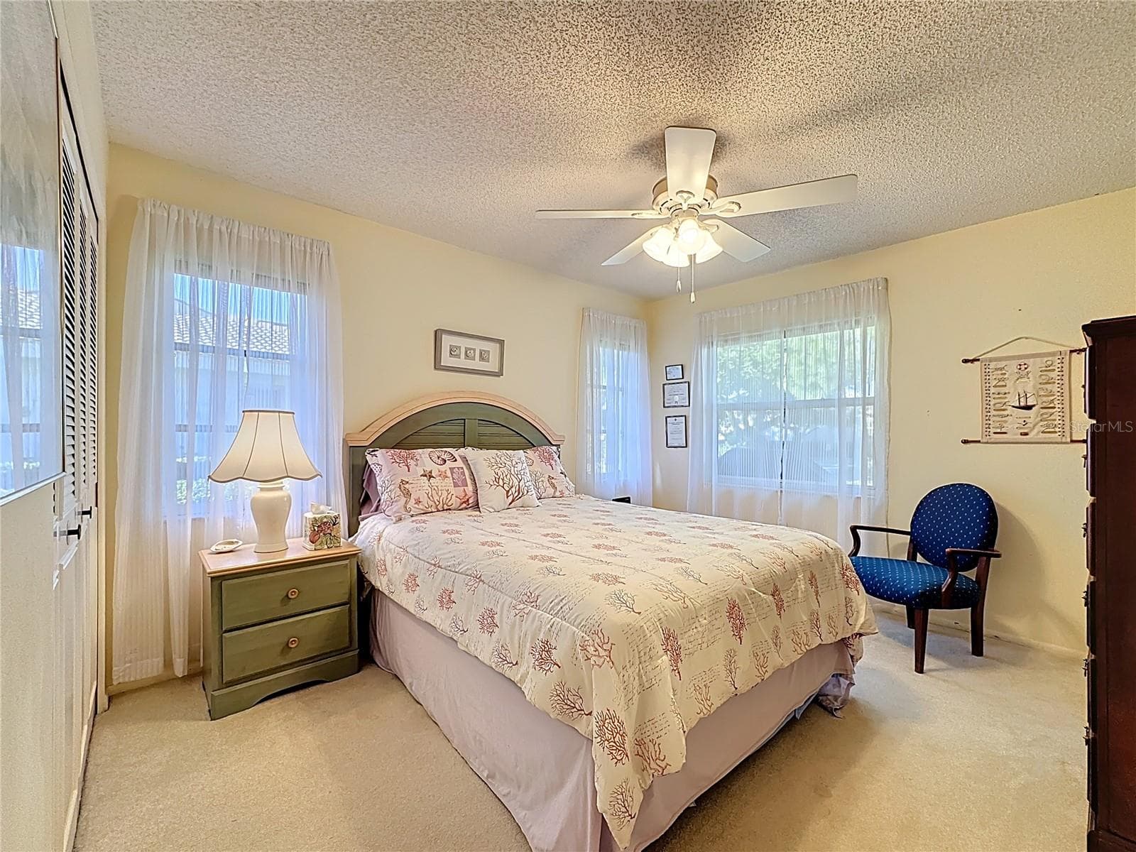 Guest ensuite. - 5611 GARDEN LAKES DR, BRADENTON