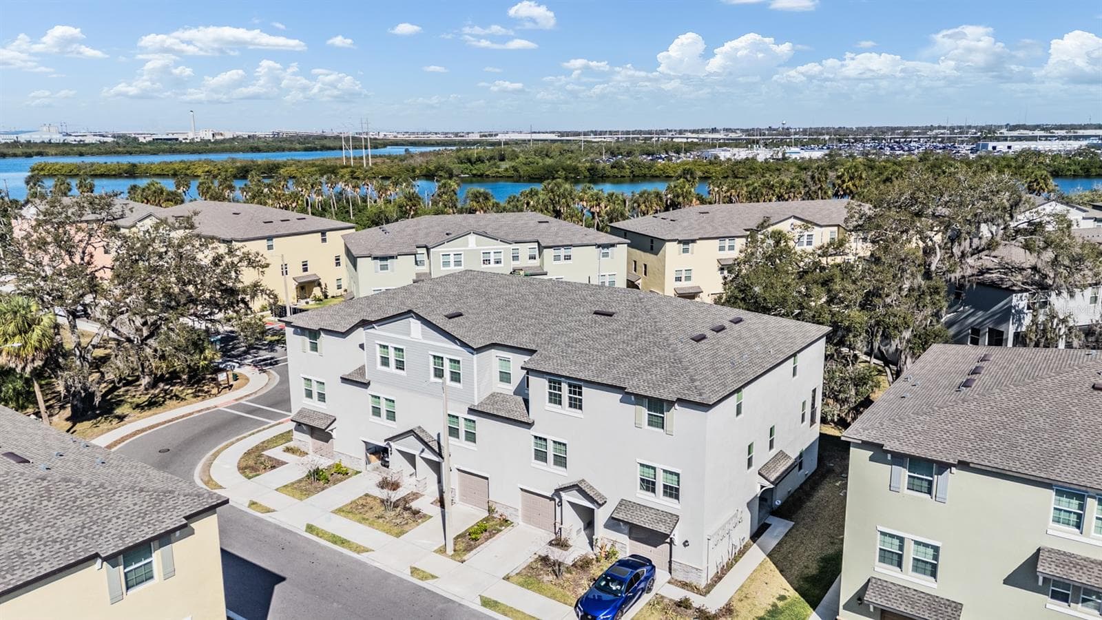 Townhouse at 4607 TUSCAN LOON DR, TAMPA, photo 2 of 50