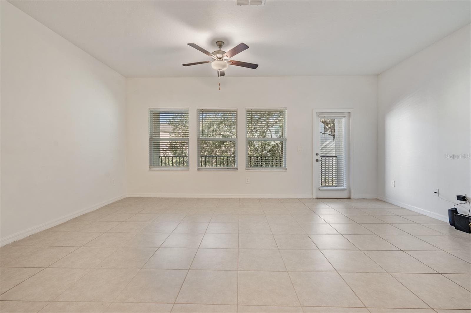 Townhouse at 4607 TUSCAN LOON DR, TAMPA, photo 4 of 50