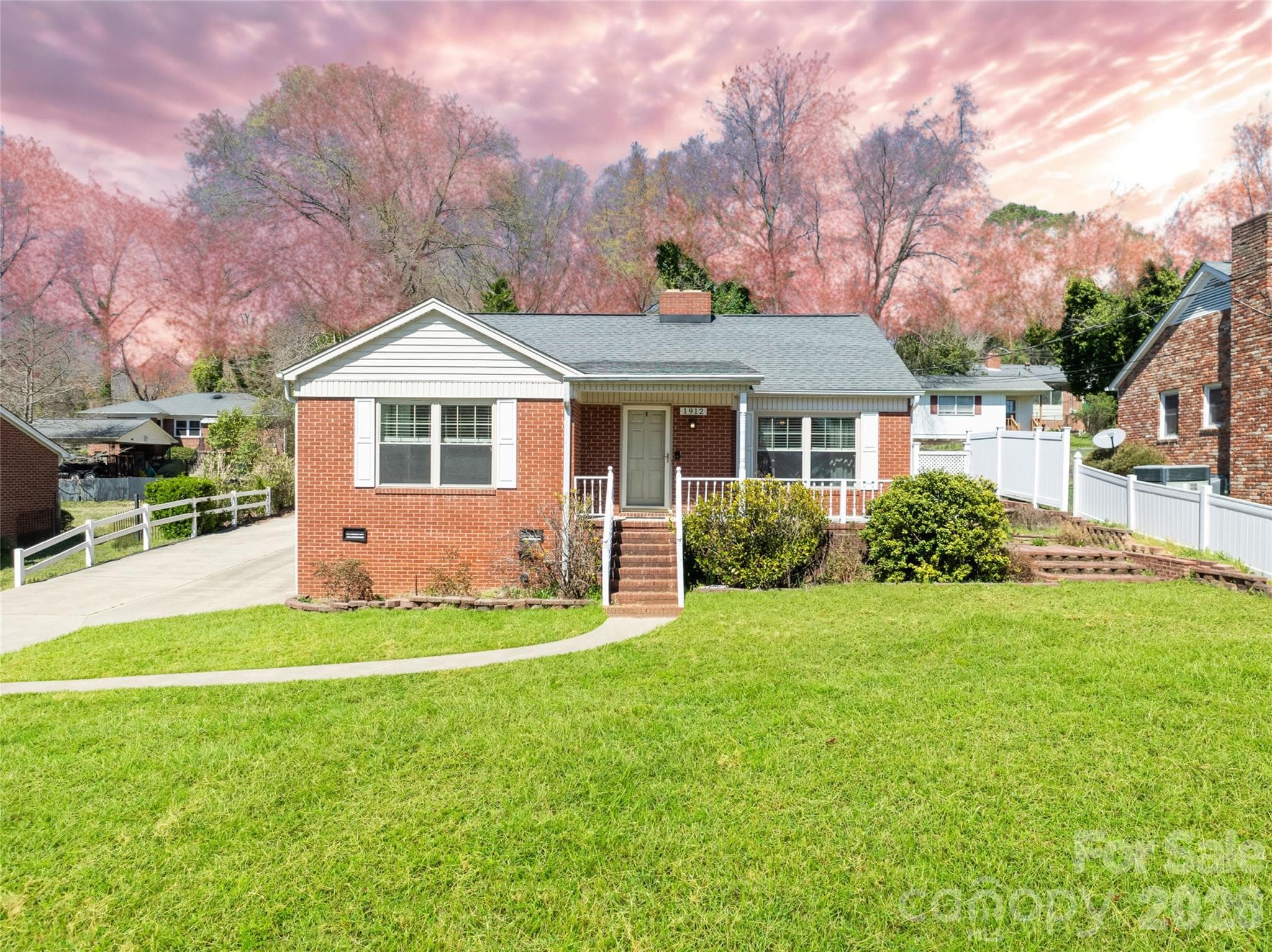 Single Family Residence at 1912 Old West Lane, Gastonia, photo 21 of 21