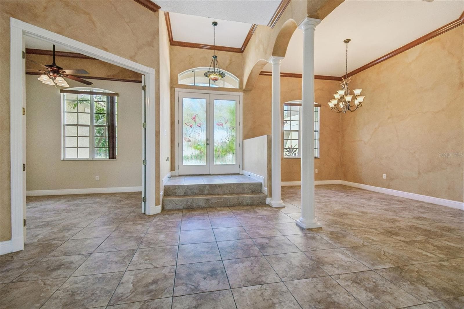 Single Family Residence at 614 VINTAGE WAY, BRANDON, photo 10 of 88