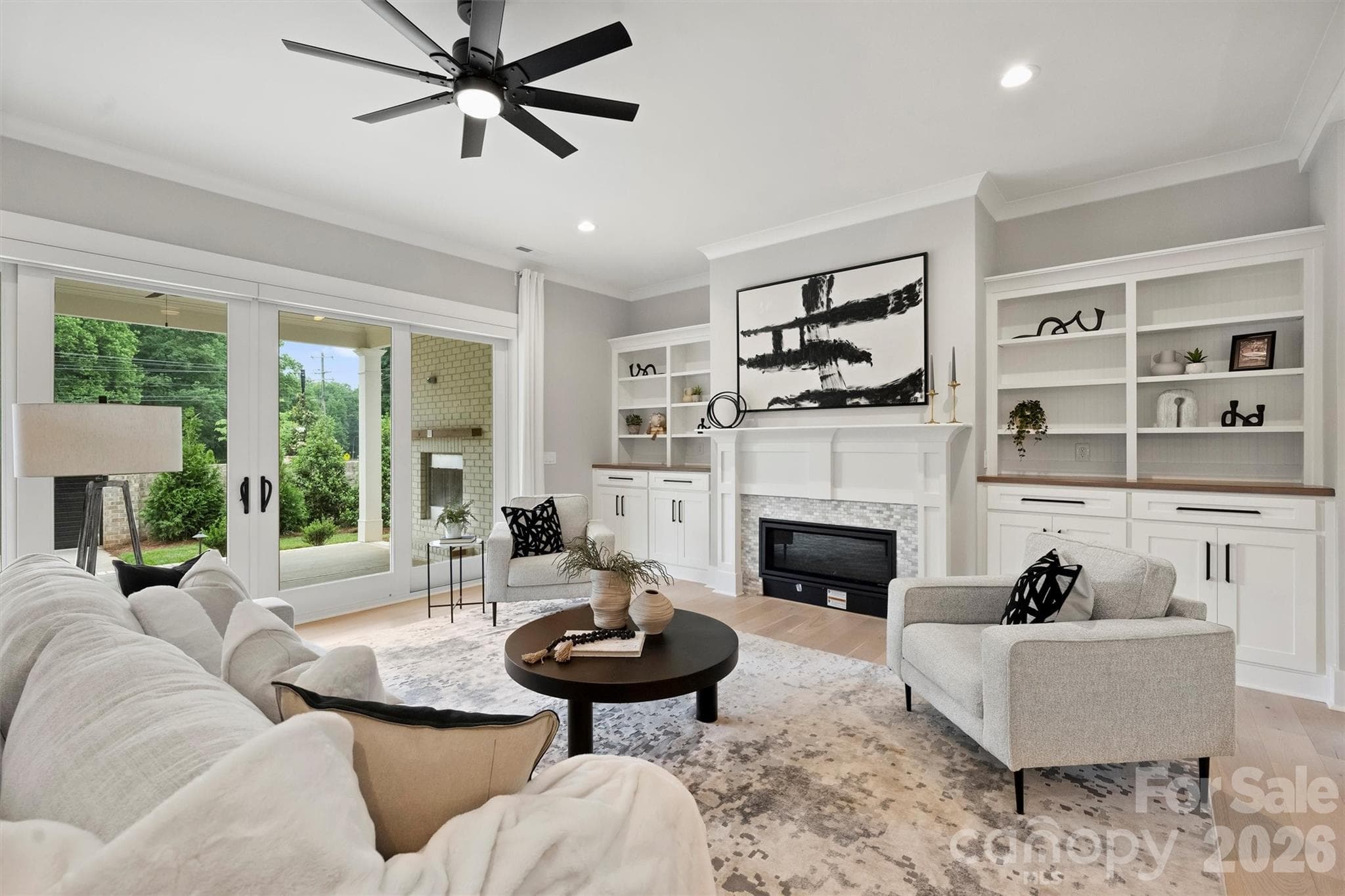 Single Family Residence at 8163 Fairview Road, Charlotte, photo 19 of 48