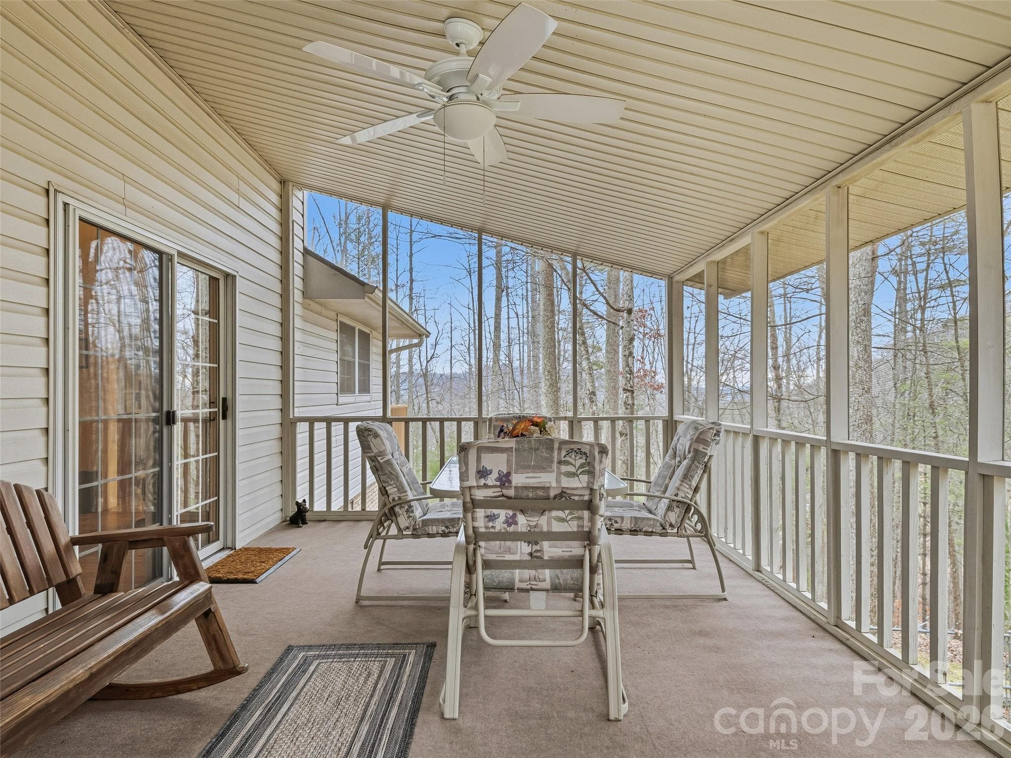 Single Family Residence at 24 Abbey Lane, Hendersonville, photo 31 of 43