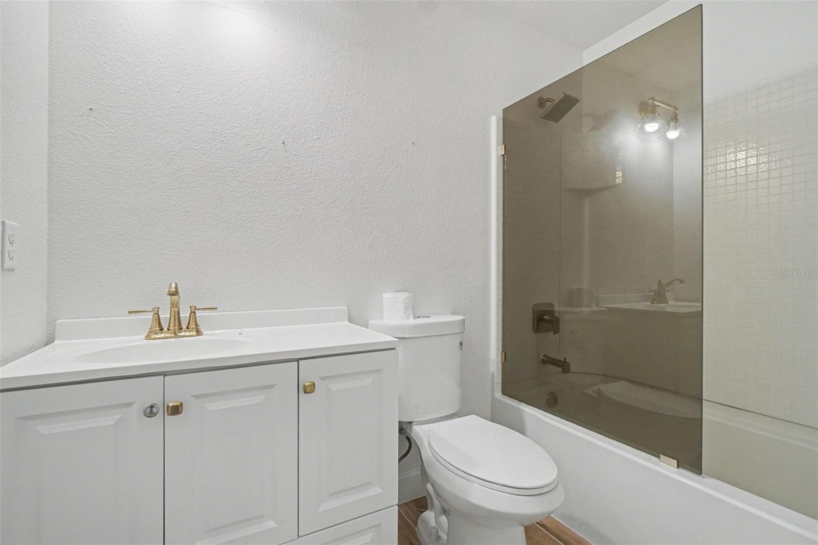 Single Family Residence at 406 CAPRON ASH LOOP, CASSELBERRY, photo 10 of 15