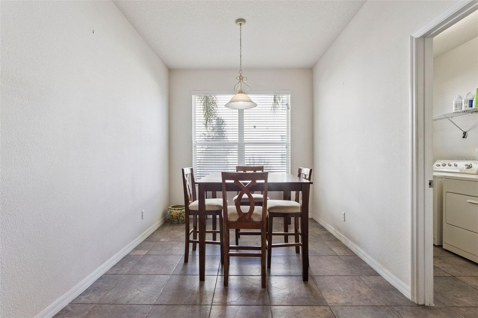 Eat-in kitchen nook designed for daily meals and casual dining - 30337 GIDRAN TER, MOUNT DORA