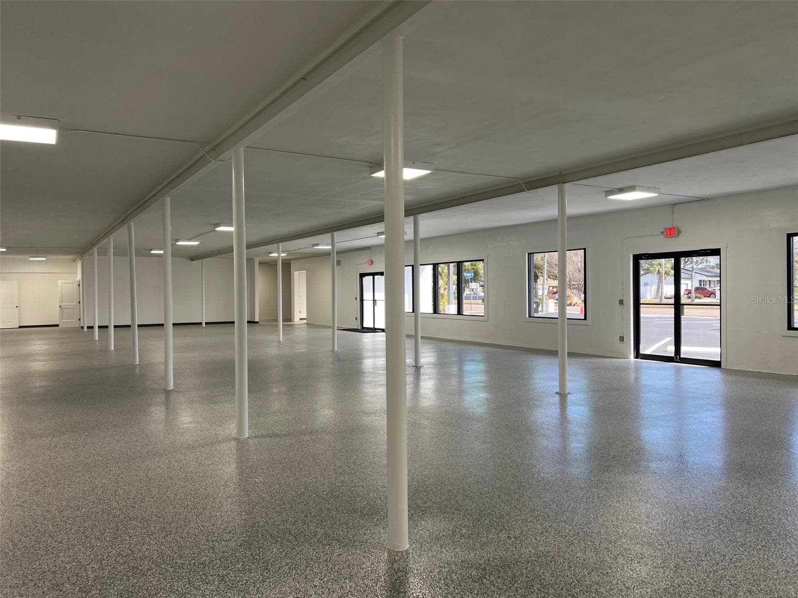 Retail at 1710 N FORT HARRISON AVE, CLEARWATER, photo 7 of 16