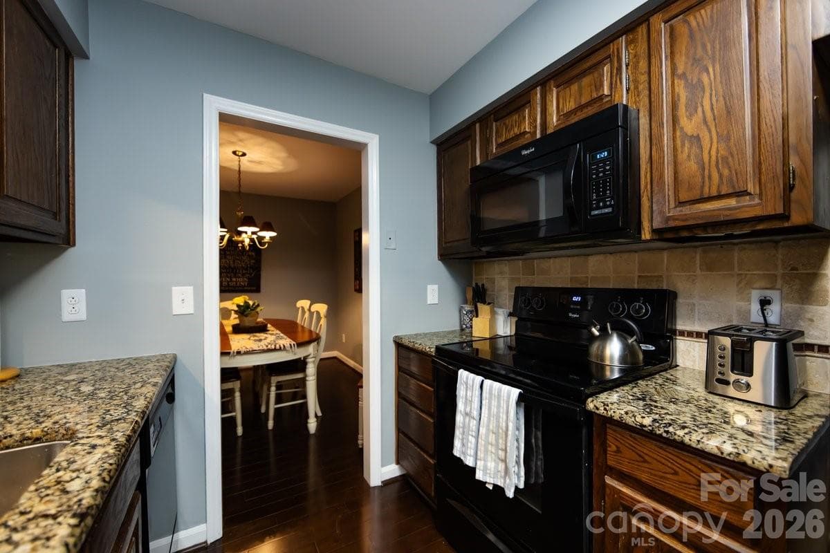 Kitchen 2 - Colony Crossing, Charlotte