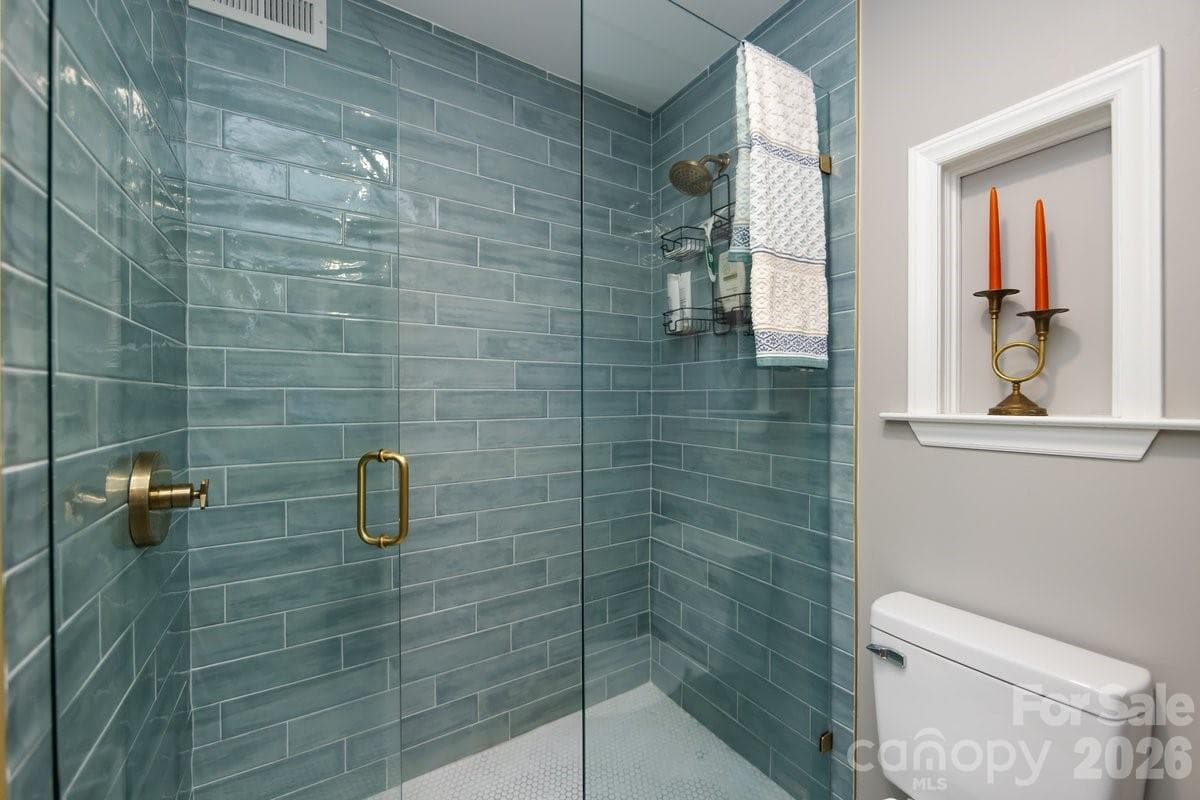 Primary Shower - Colony Crossing, Charlotte