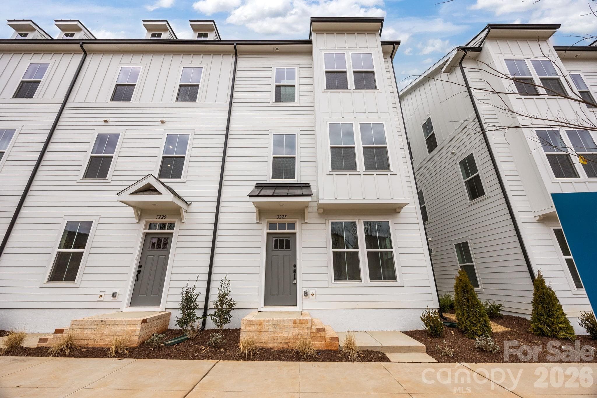 Townhouse at Charlotte, photo 2 of 44