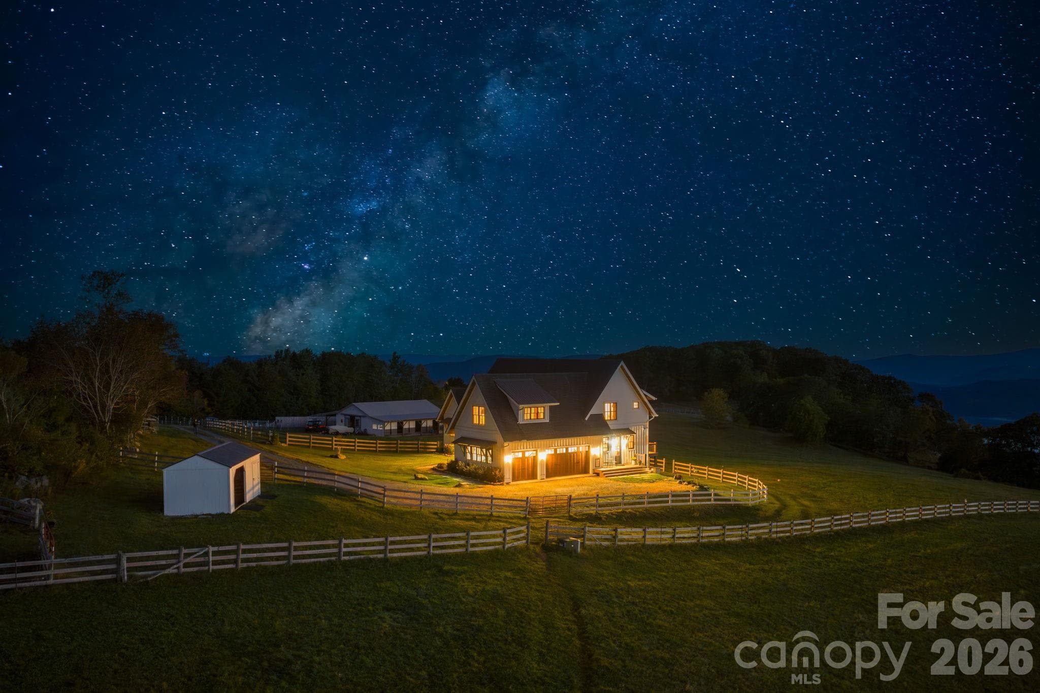 Literally nestled among the stars and Blue Ridge Mountains at 4,350 elevation - 217 Sunrise Vista Lane, Banner Elk