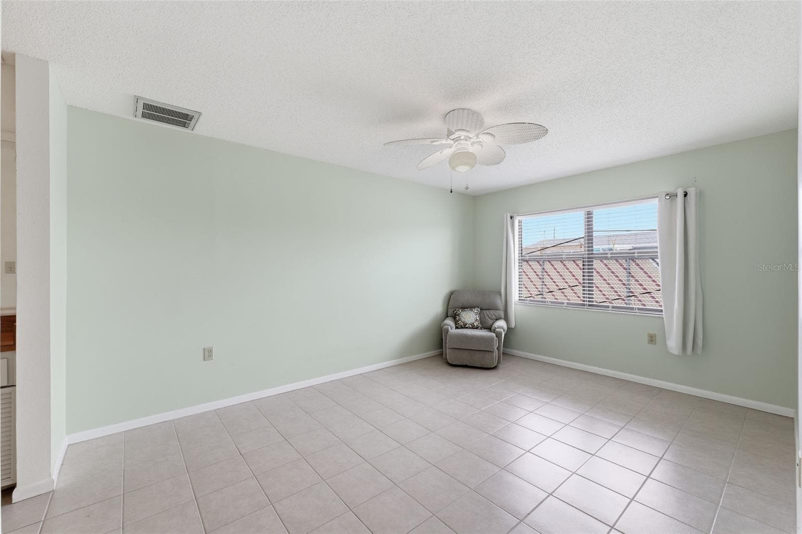 Condominium at 1804 RISING SUN DR #1804, HOLIDAY, photo 15 of 31