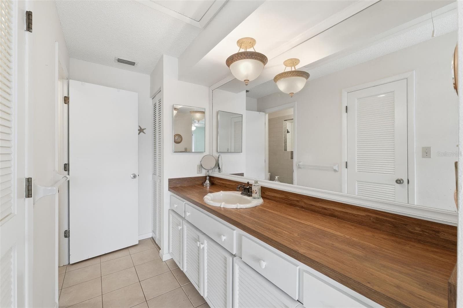 Condominium at 1804 RISING SUN DR #1804, HOLIDAY, photo 17 of 31