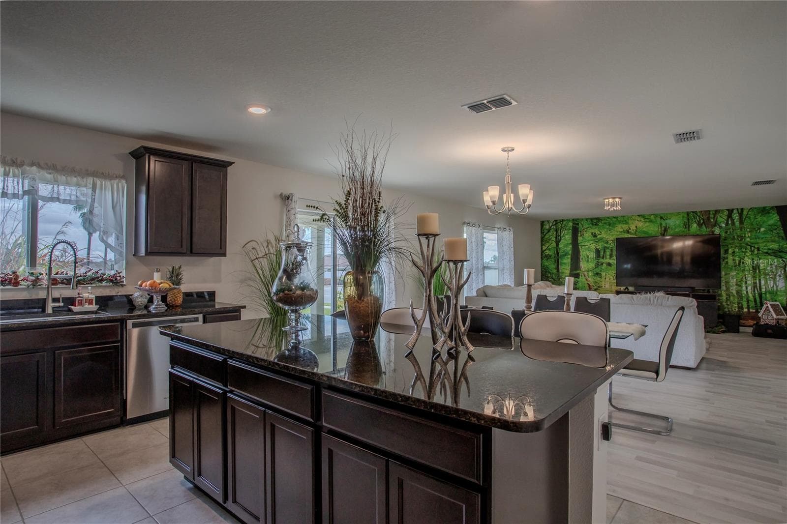 Single Family Residence at 605 SARNER PASS WAY, WINTER HAVEN, photo 14 of 55