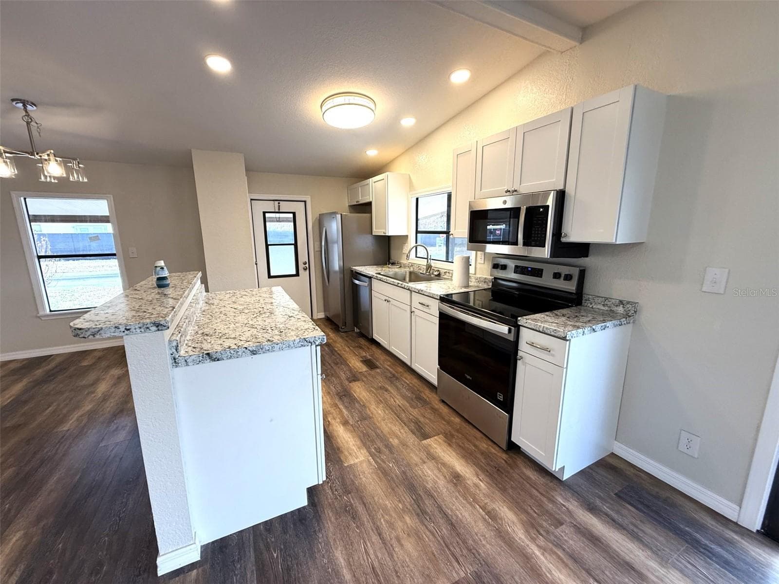 Manufactured Home at 2055 S FLORAL AVE #214, BARTOW, photo 3 of 25