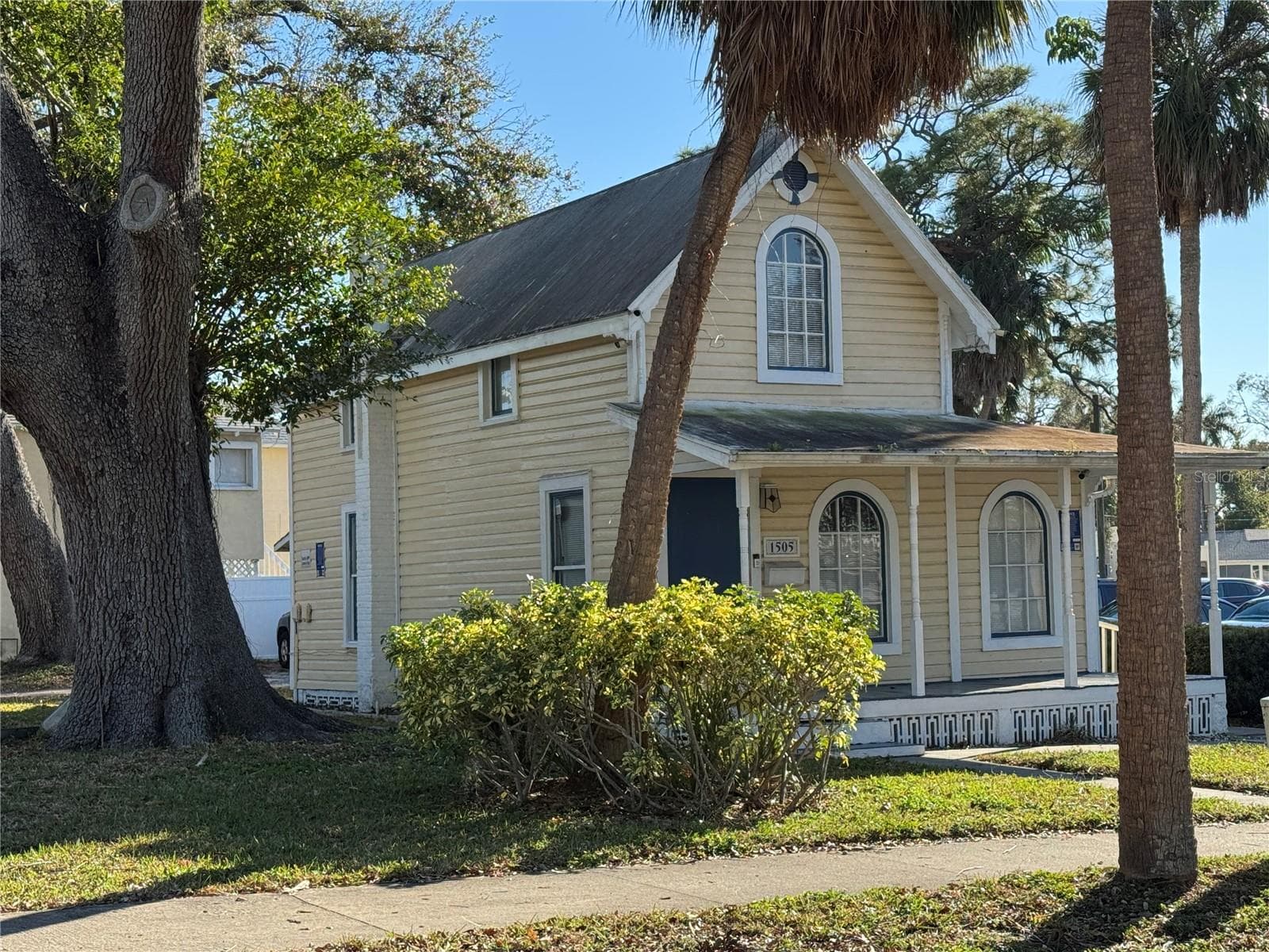 1505 6TH AVE W