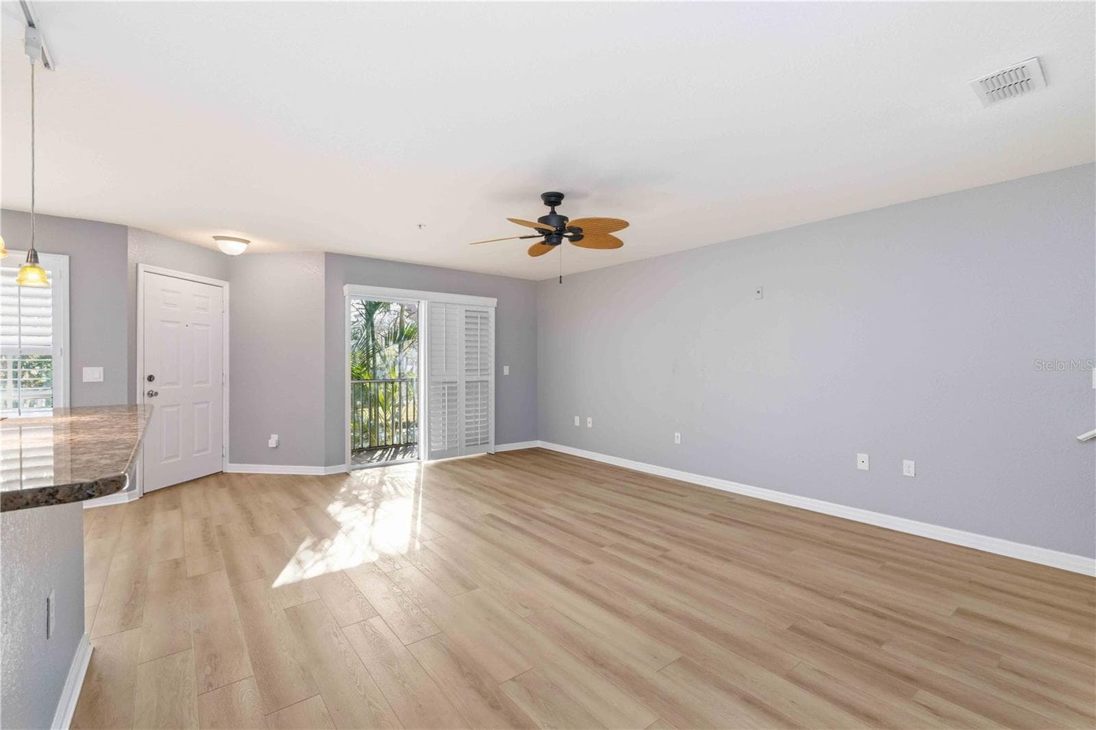 Condominium at 850 S TAMIAMI TRL #630, SARASOTA, photo 7 of 42