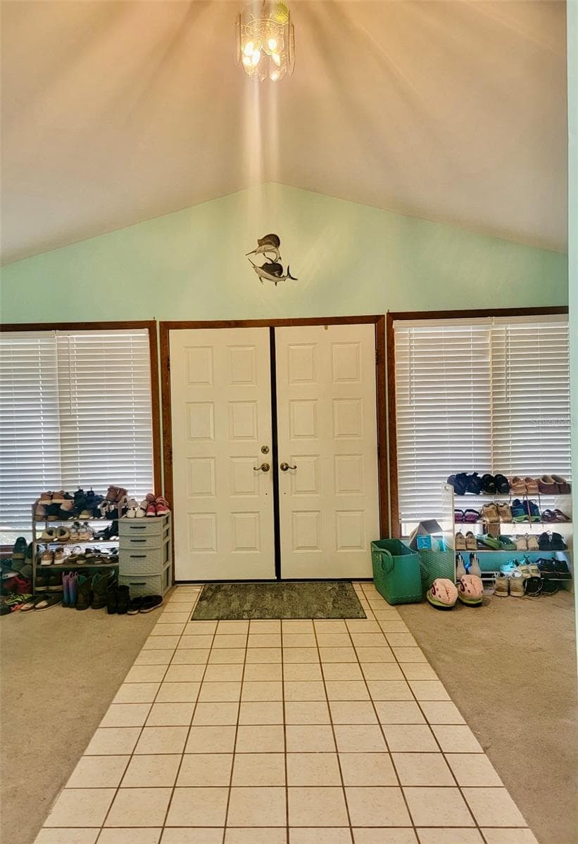 Single Family Residence at 585 E FORESTHILL PL, HERNANDO, photo 2 of 18
