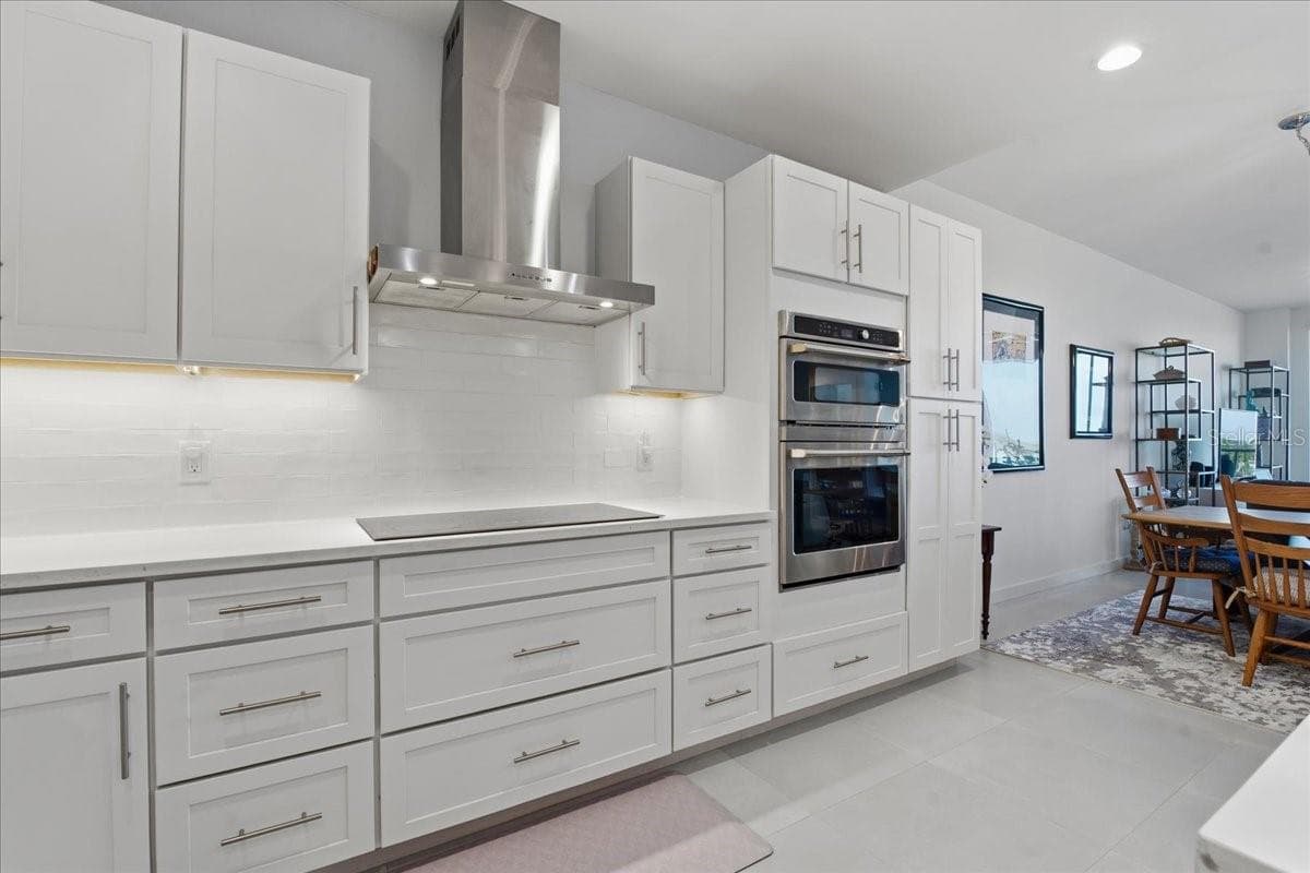 Condominium at 920 N OSCEOLA AVE #702, CLEARWATER, photo 15 of 40