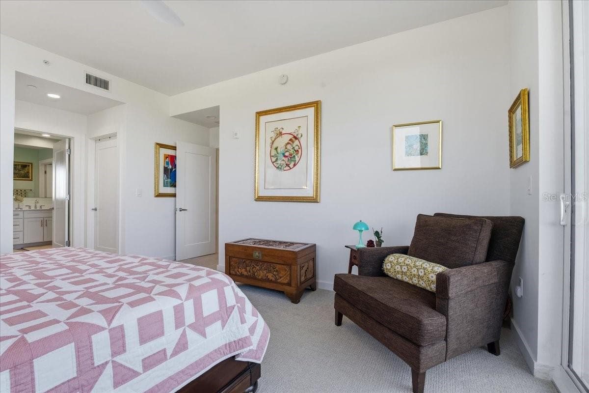 Condominium at 920 N OSCEOLA AVE #702, CLEARWATER, photo 26 of 40