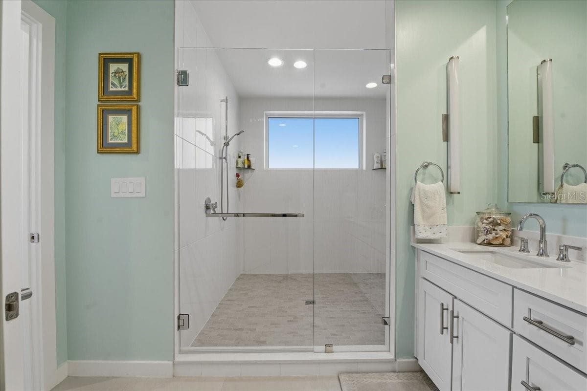Condominium at 920 N OSCEOLA AVE #702, CLEARWATER, photo 31 of 40