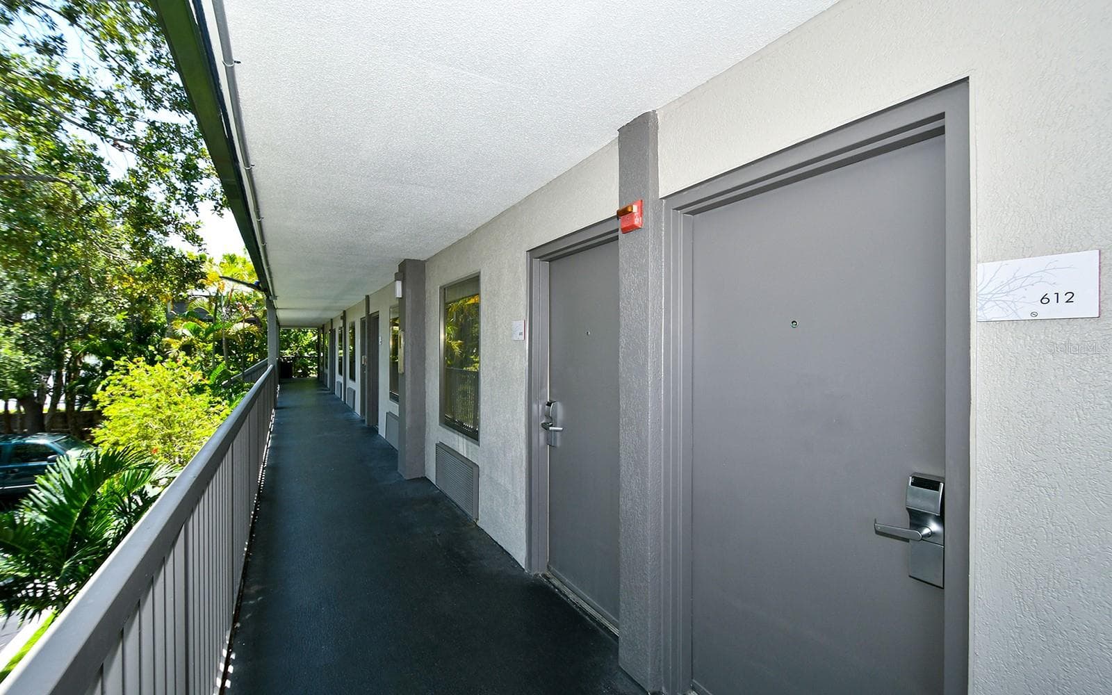 Condo - Hotel at 7150 N TAMIAMI TRL #S-612, SARASOTA, photo 12 of 25