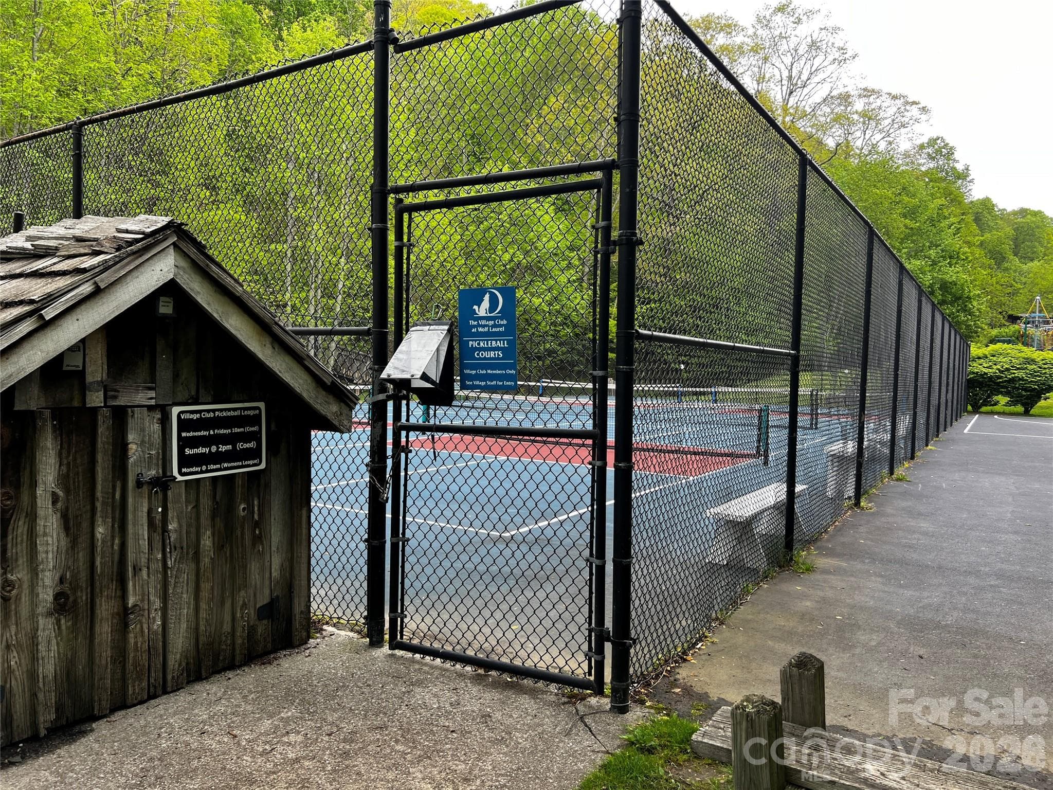 Wolf Laurel Pickleball Courts - 1 Pearl Way, Mars Hill