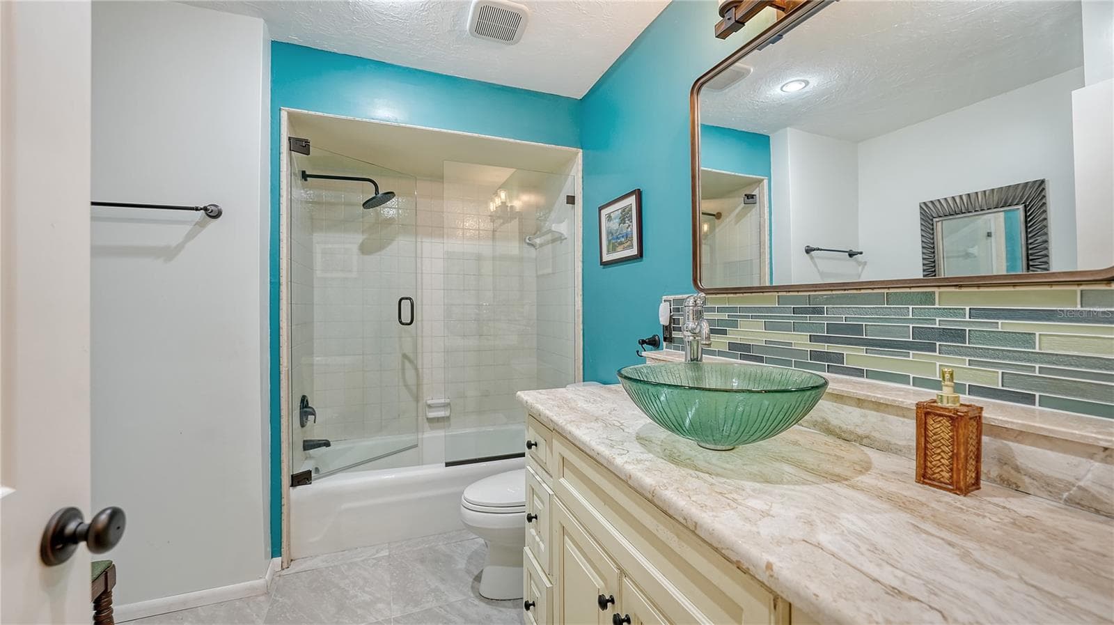 Single Family Residence at 5500 MERRIMAC DR, SARASOTA, photo 24 of 61
