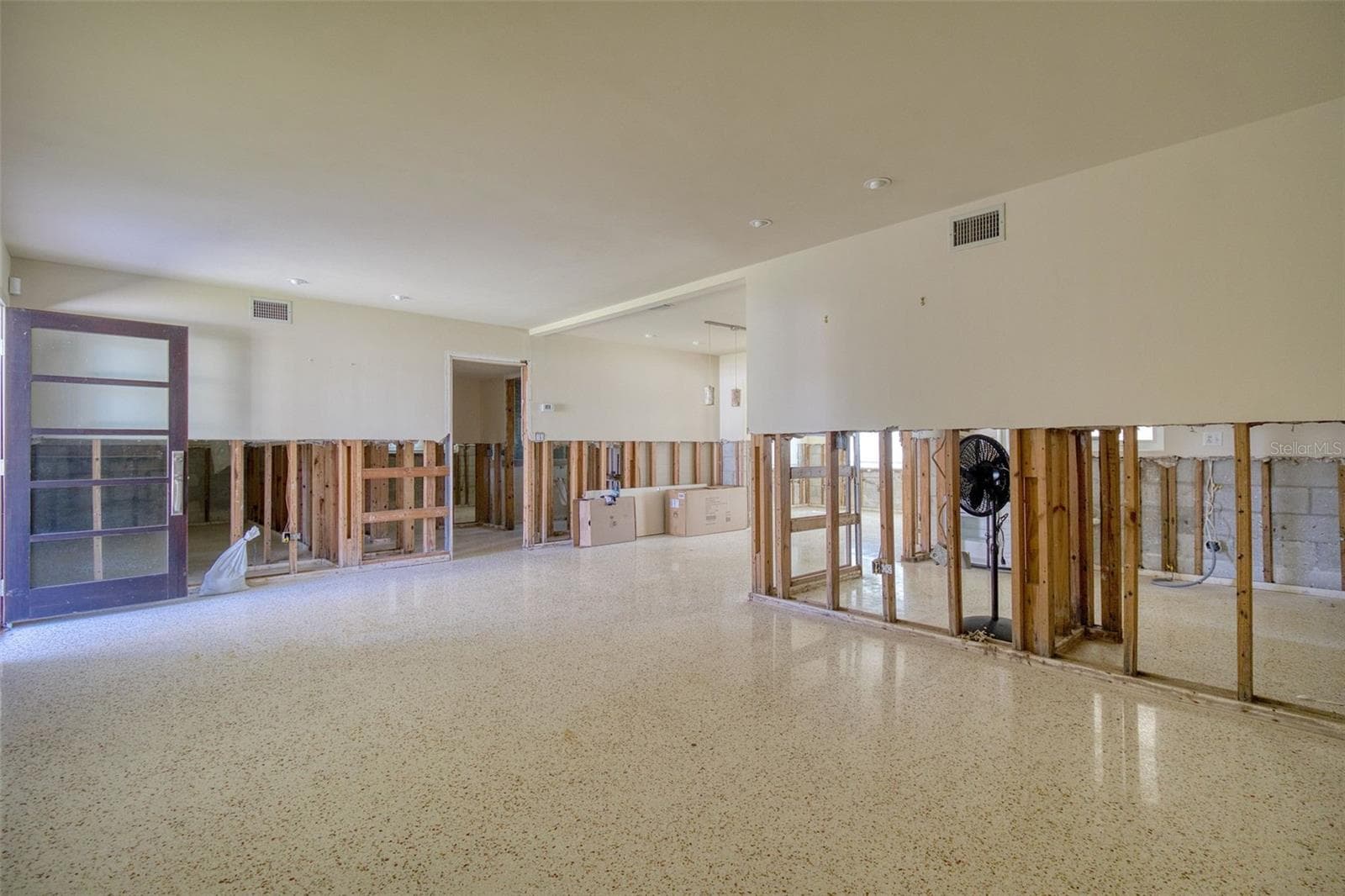 Single Family Residence at 5 SHORE DR, DUNEDIN, photo 34 of 47